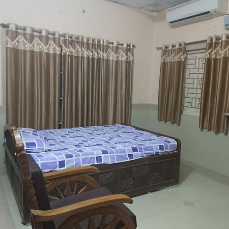Ram Nivas Home Stay Dwarka ภายนอก รูปภาพ